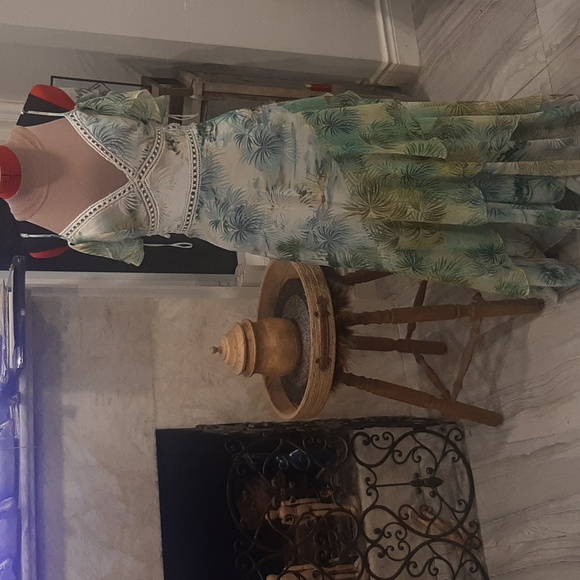 Guess long chiffon ruffled dress - Picture 8 of 8